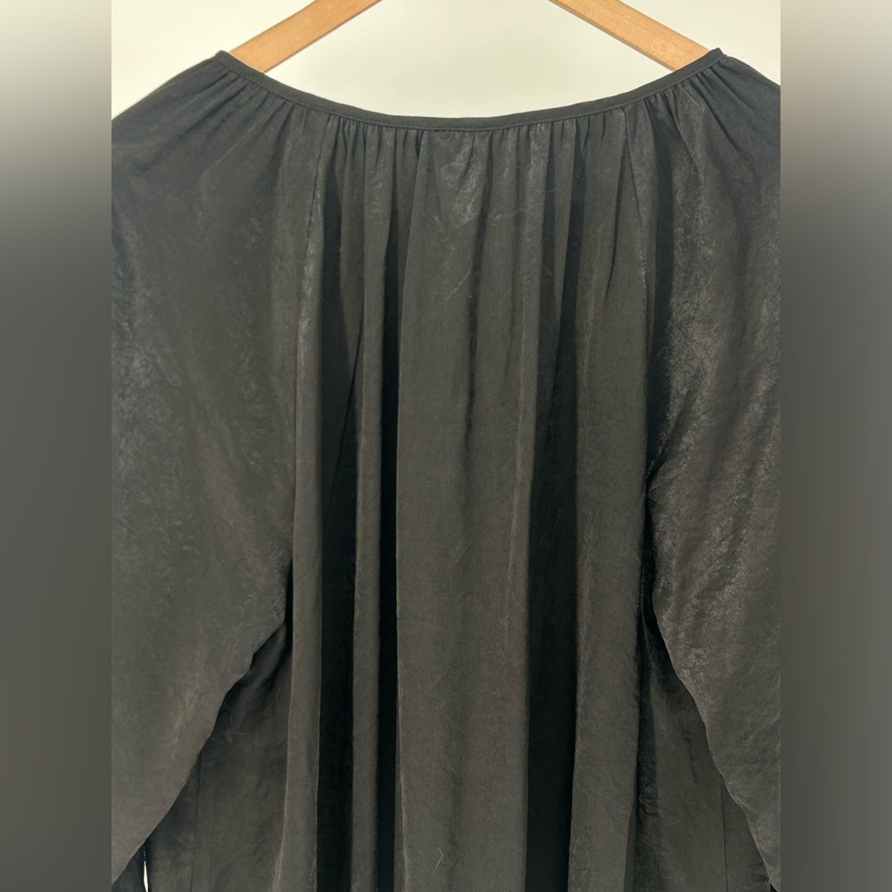 "NWT" Ava & Viv Womens 1X Black Balloon Sleeve V-Neck Blouse - Picture 10 of 11